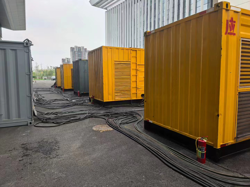 旌阳不同季节柴油发电机组保养有哪些注意事项?